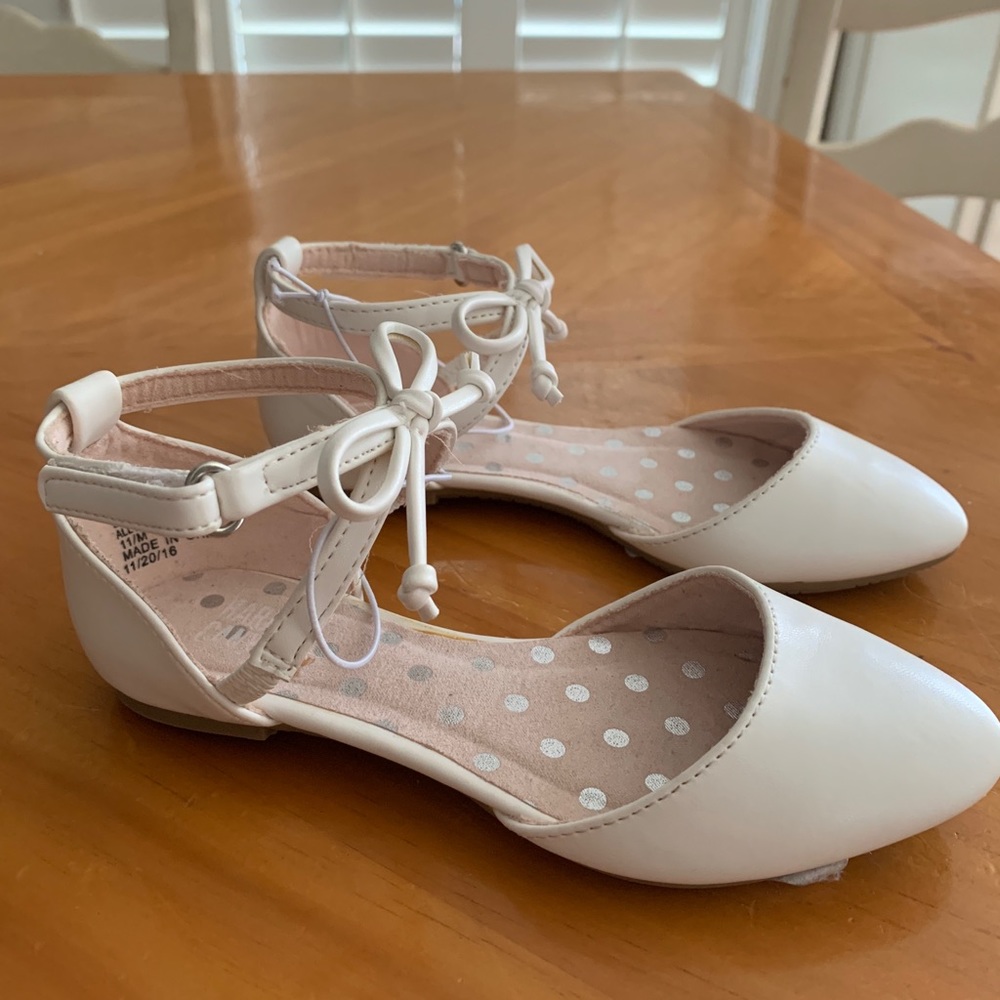 Harper Canyon Off White Ankle Strap Dress Shoes